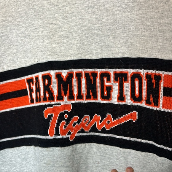 Vintage Varsity Farmington Tigers Sweater Knit Crewneck sweatshirt - Picture 10 of 10